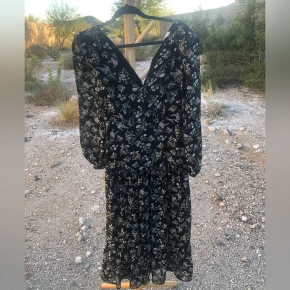 ASTR the label bohemian maxi black yellow floral long sleeve dress - Picture 6 of 14